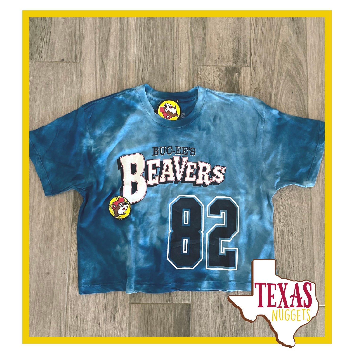 Buc-ee's Crop Top Softball Shirts Tie-Dye Blue Crop / Youth Xs